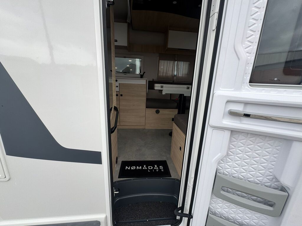 Challenger 317 Ultimate Edition Nomadas Life (11)